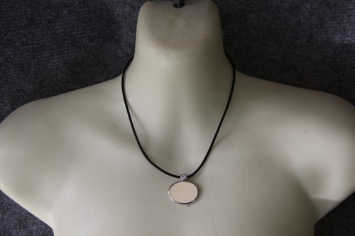 Halskette schwarz mit - ,
